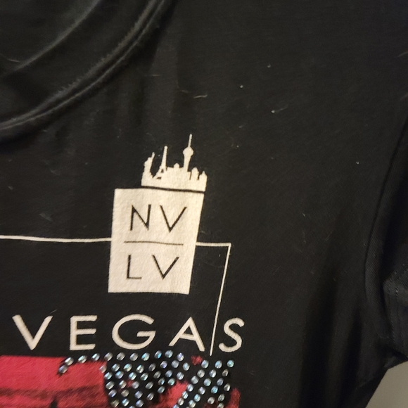 Women's size large (fits like a medium) - Picture 3 of 4